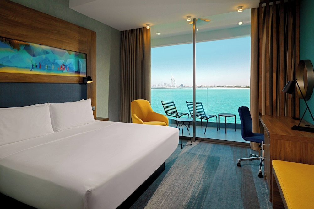 Aloft by Marriott Palm Jumeirah — Hotel rooms in Dubai