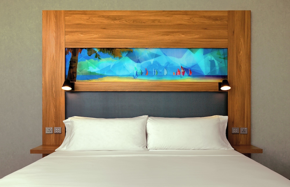 Aloft by Marriott Palm Jumeirah — Hotel rooms in Dubai