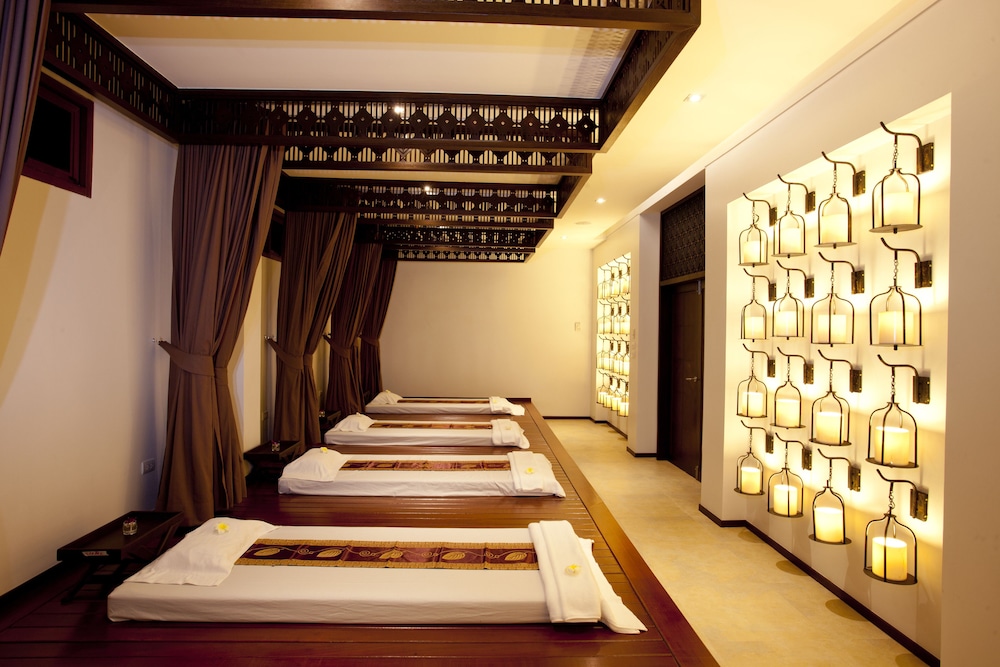 Graceland Khaolak Beach Resort — Khao Lak, Phang Nga