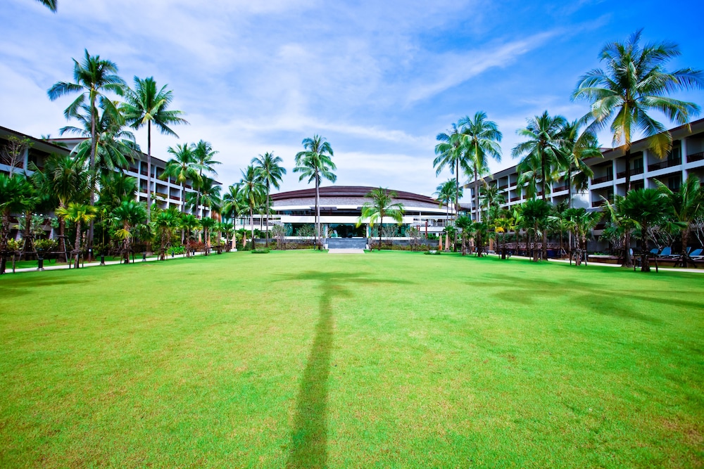 Graceland Khaolak Beach Resort — Khao Lak, Phang Nga