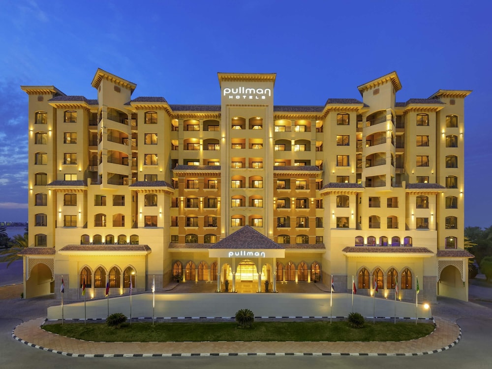 Pullman Resort Al Marjan Island — Hotel building in Ras al Khaimah
