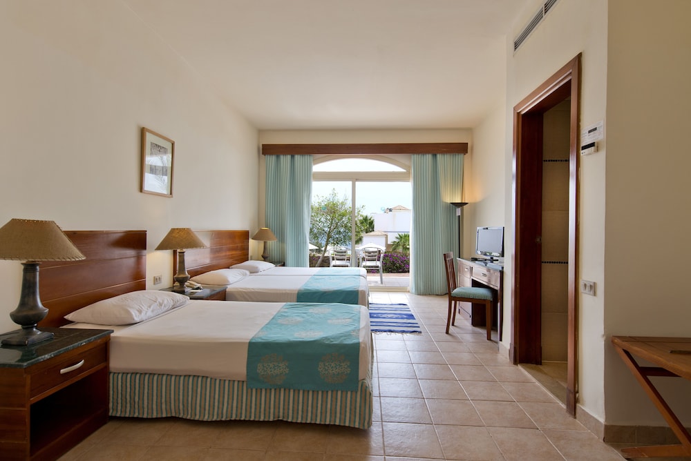Amphoras Blu Ultra All Inclusive Adults Only — Hotel rooms in Sharm El Sheikh, Red Sea