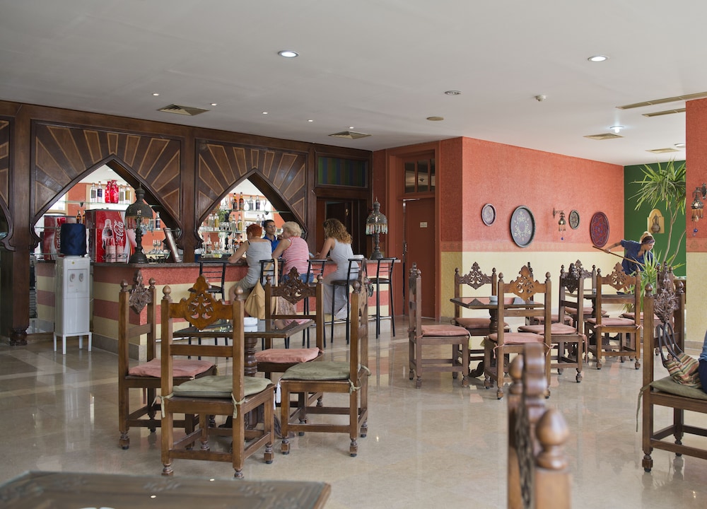 Amphoras Blu Ultra All Inclusive Adults Only — Restaurant & bars in Sharm El Sheikh, Red Sea