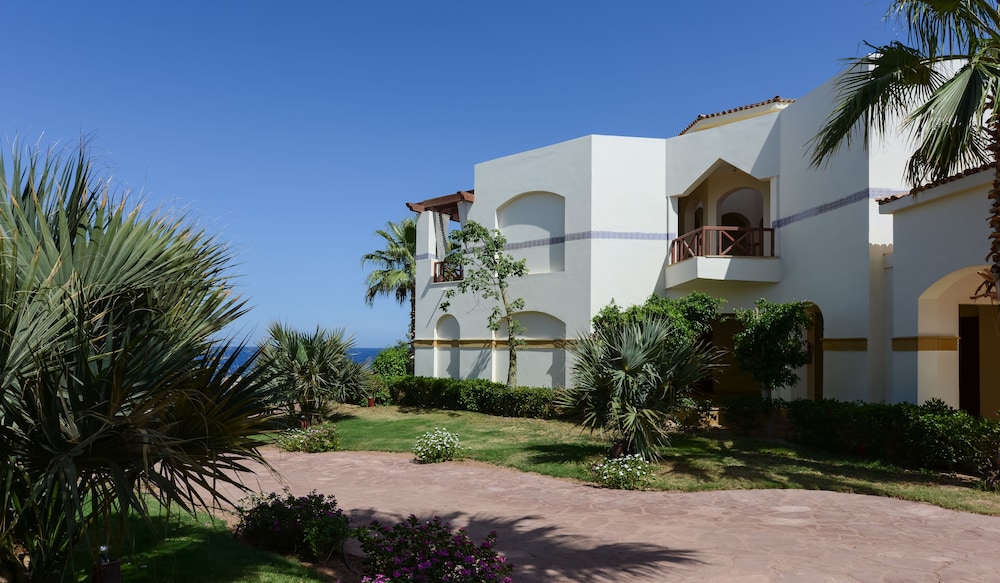 Amphoras Blu Ultra All Inclusive Adults Only — Hotel building in Sharm El Sheikh, Red Sea