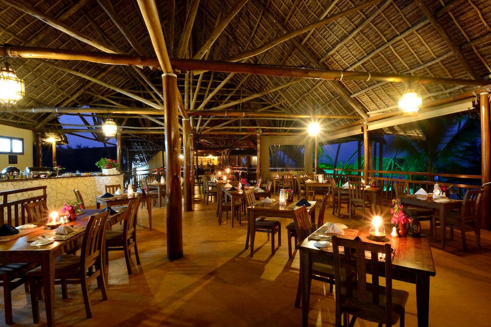 Kena Beach Hotel — Restaurant & bars in Matemwe (Zanzibar), Zanzibar North