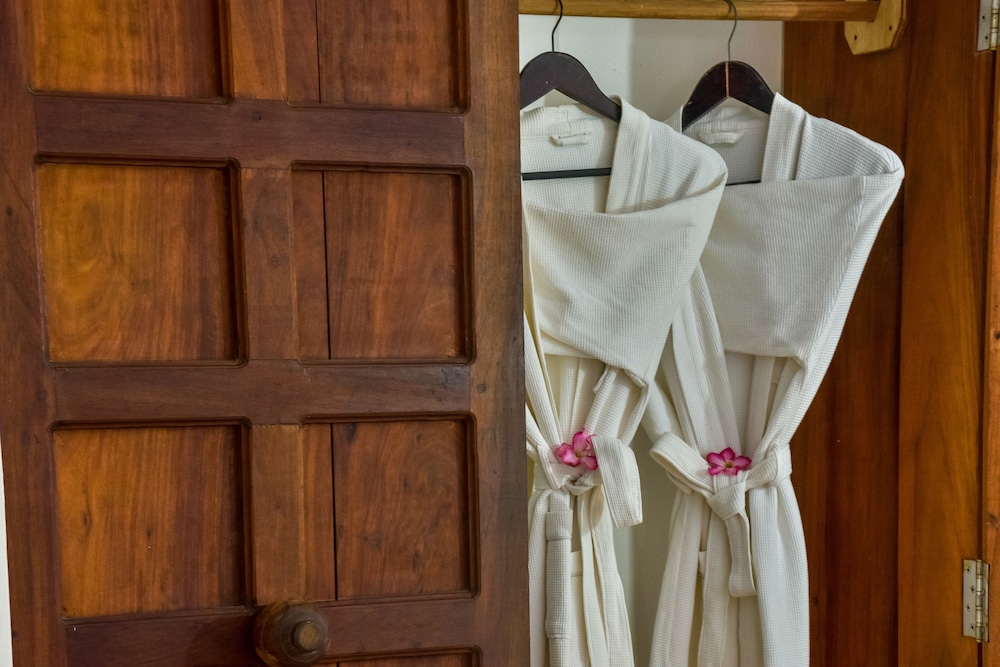 Kena Beach Hotel — Hotel rooms in Matemwe (Zanzibar), Zanzibar North