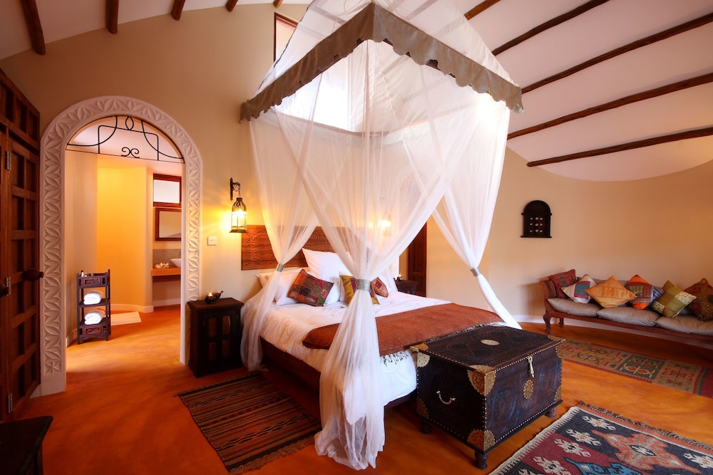 Kena Beach Hotel — Hotel rooms in Matemwe (Zanzibar), Zanzibar North