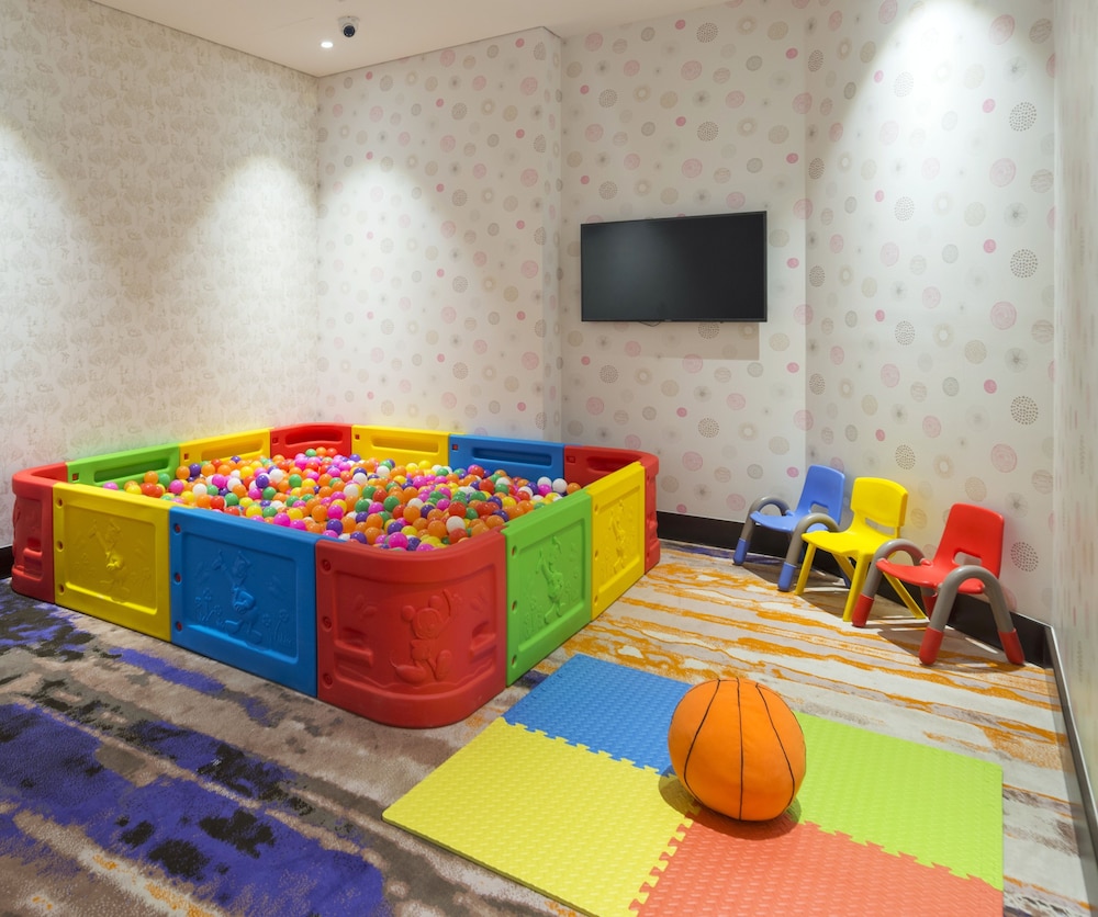 Canal Central Hotel Business Bay — Attractions for children in Dubai