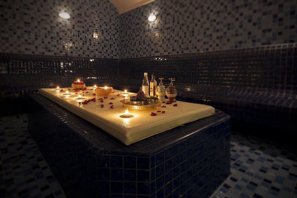 Canal Central Hotel Business Bay — Spa in Dubai
