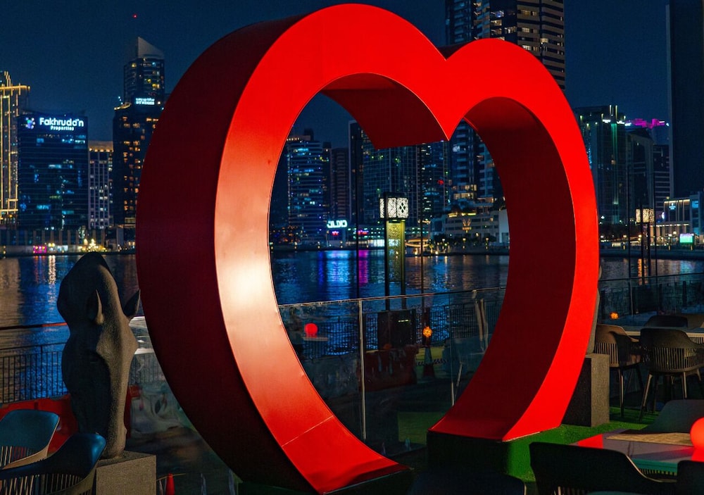 Canal Central Hotel Business Bay — Attractions in the area in Dubai