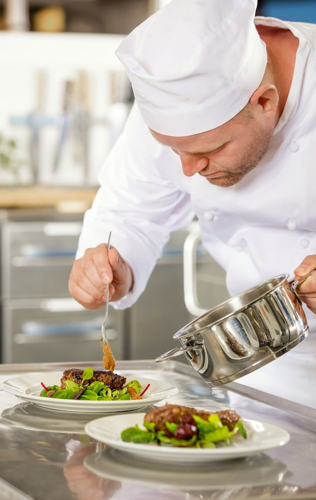 Canal Central Hotel Business Bay — Restaurant & bars in Dubai