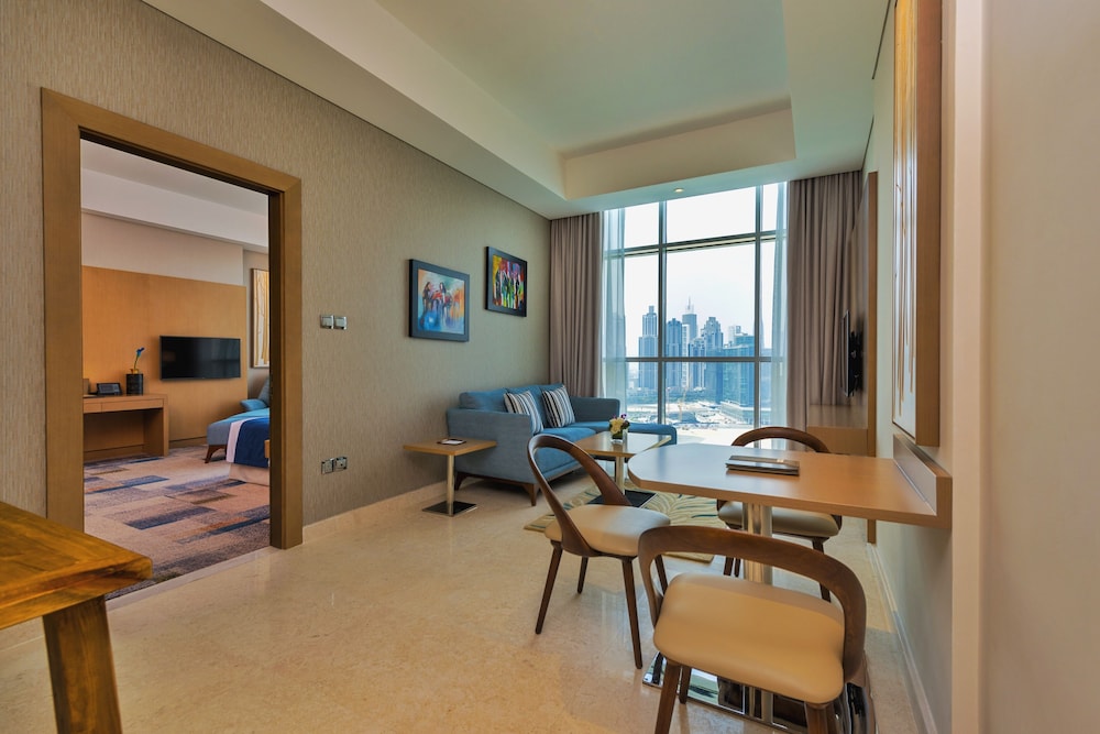 Canal Central Hotel Business Bay — Hotel rooms in Dubai