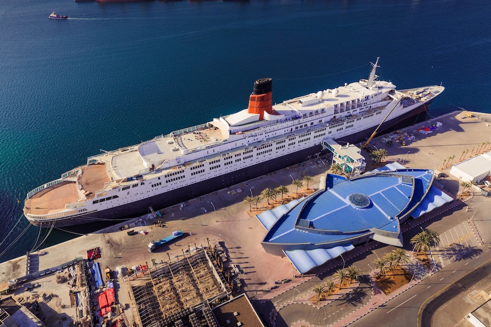 Queen Elizabeth 2 Hotel by Accor — View in Dubai