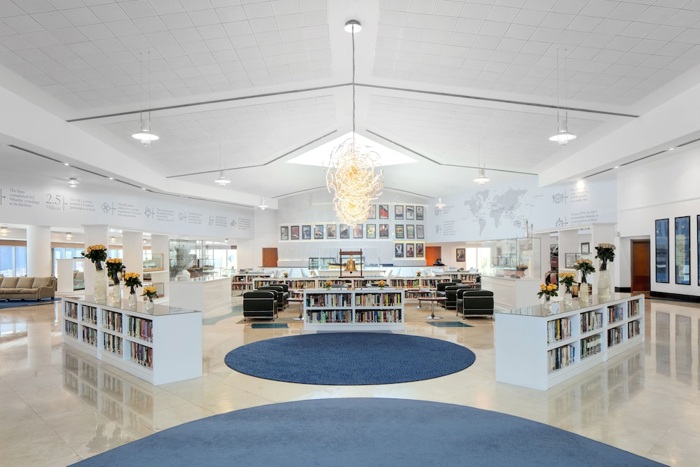 Queen Elizabeth 2 Hotel by Accor — Shared spaces in Dubai