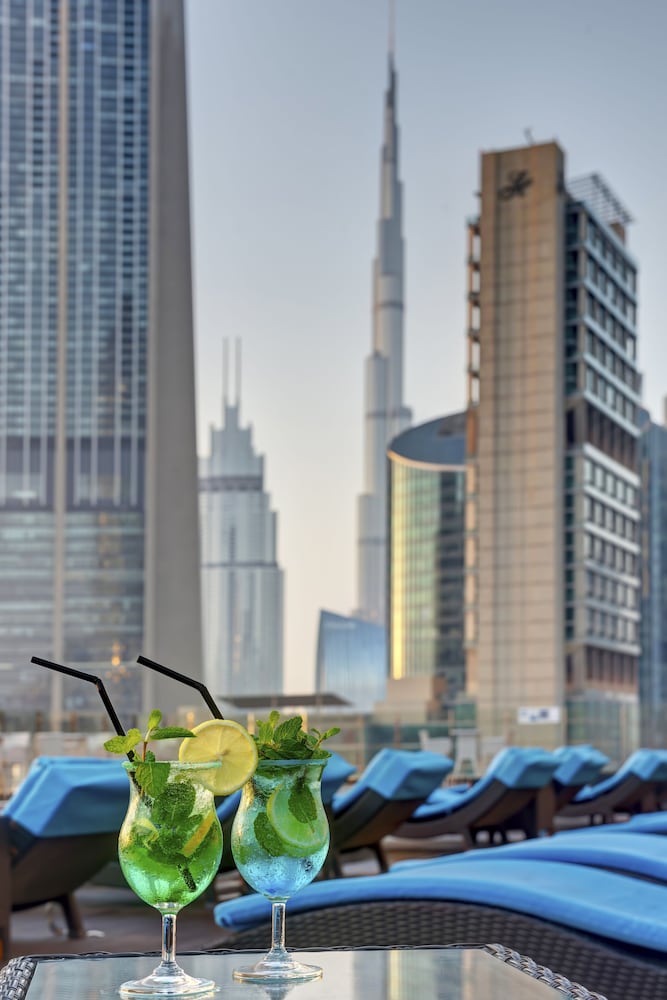 Gevora Hotel — Restaurant & bars in Dubai