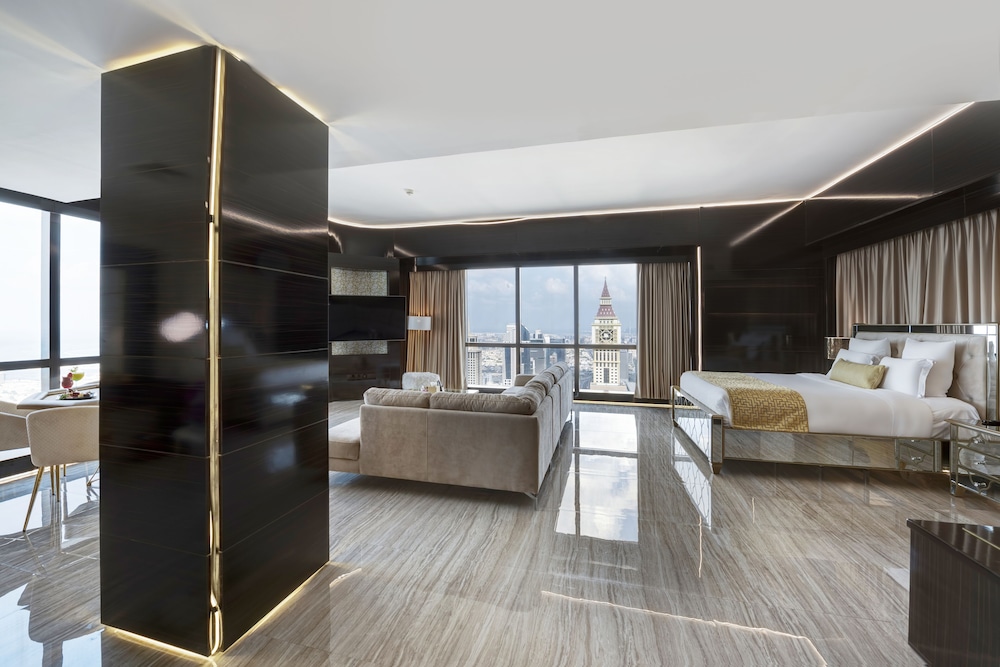 Gevora Hotel — Hotel rooms in Dubai