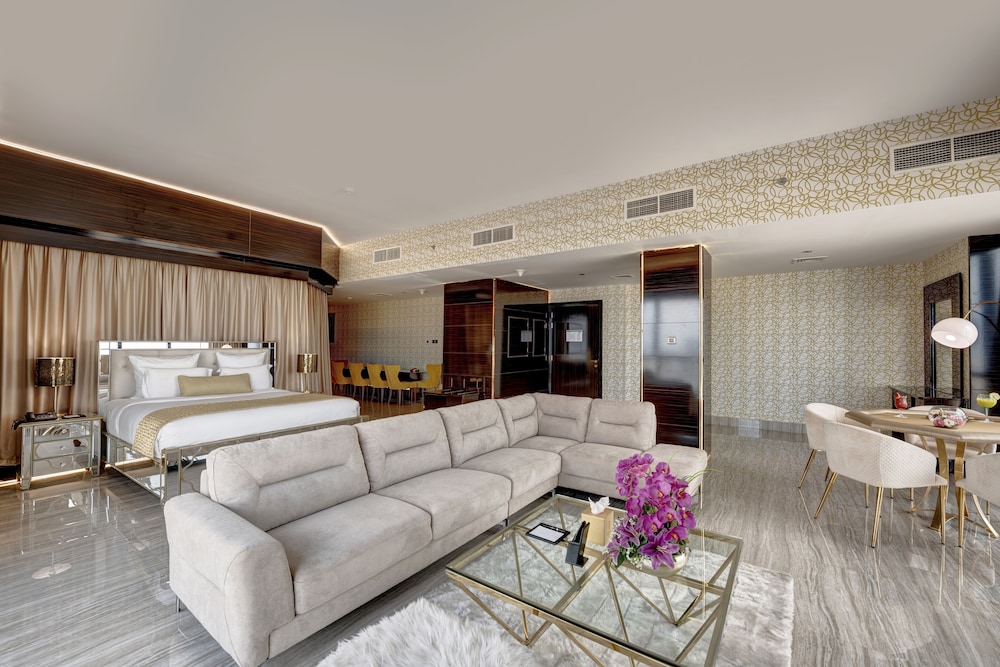 Gevora Hotel — Hotel rooms in Dubai