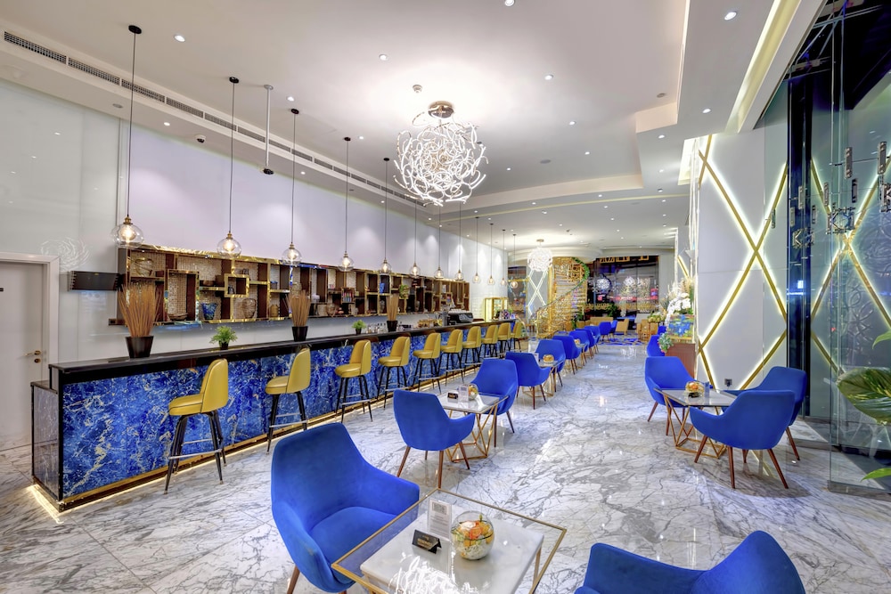 Gevora Hotel — Restaurant & bars in Dubai