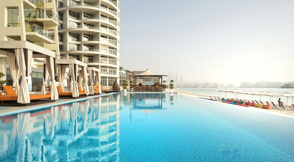 Royal Central Hotel and Resort – The Palm