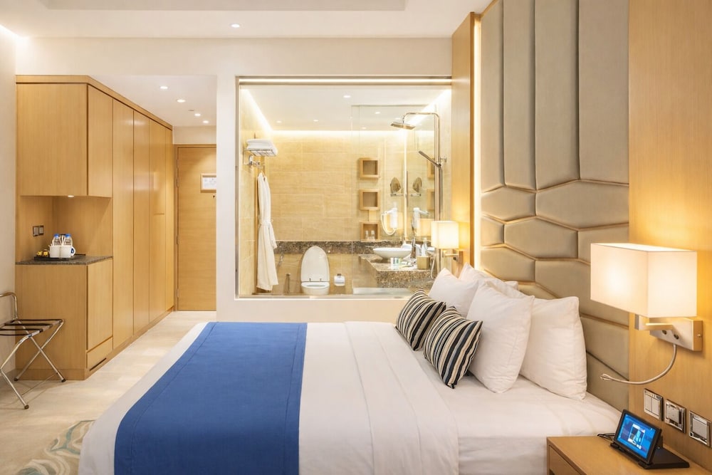Royal Central Hotel and Resort – The Palm — Hotel rooms in Dubai