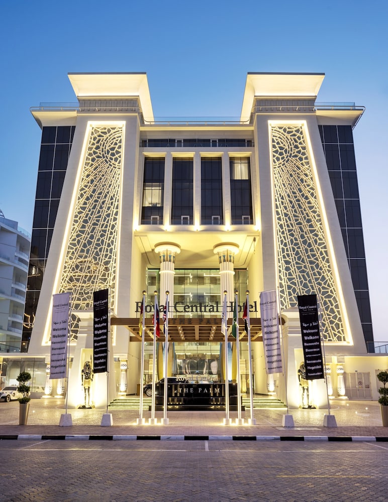 Royal Central Hotel and Resort – The Palm — Hotel building in Dubai