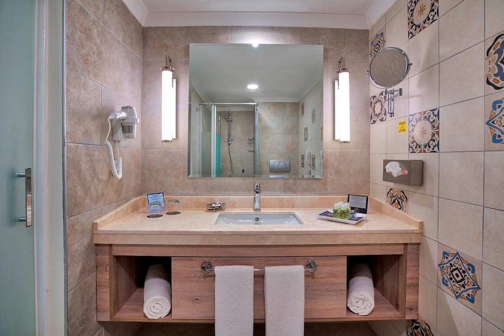 Pirates Beach Club - All Inclusive — Hotel rooms in Kemer