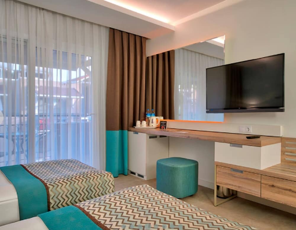 Pirates Beach Club - All Inclusive — Hotel rooms in Kemer