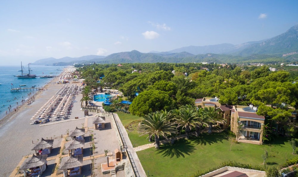 Pirates Beach Club - All Inclusive — Beach in Kemer