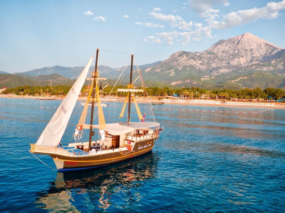 Pirates Beach Club - All Inclusive — Beach in Kemer