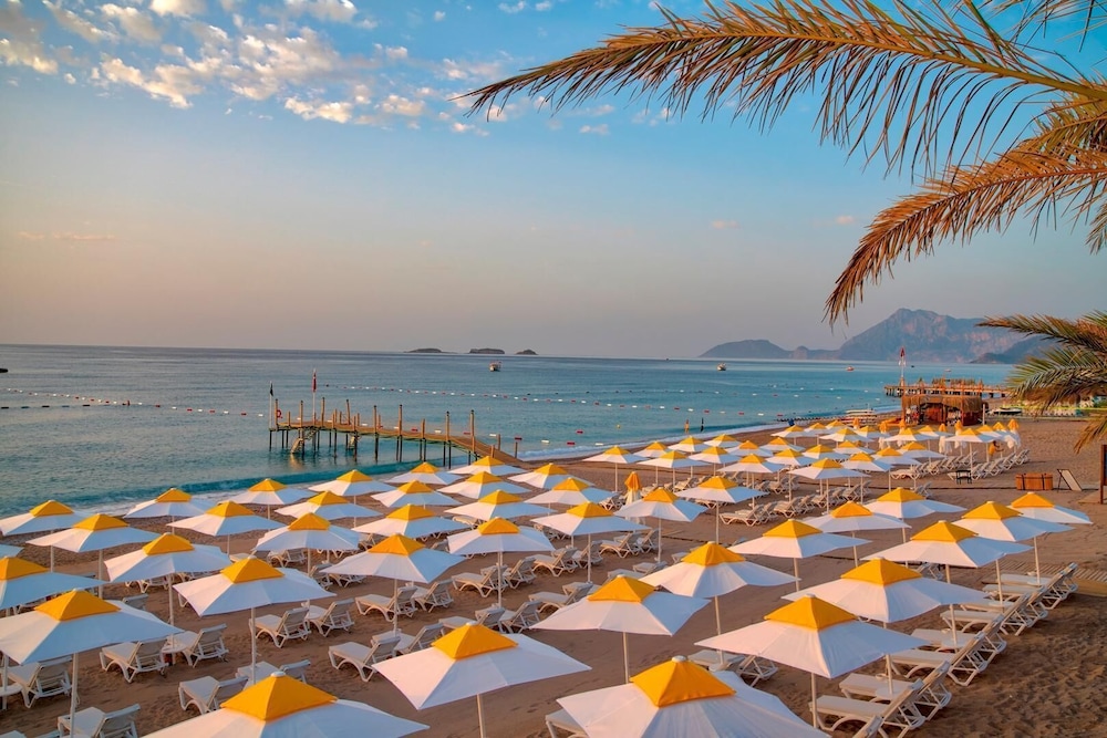 Pirates Beach Club - All Inclusive — Beach in Kemer