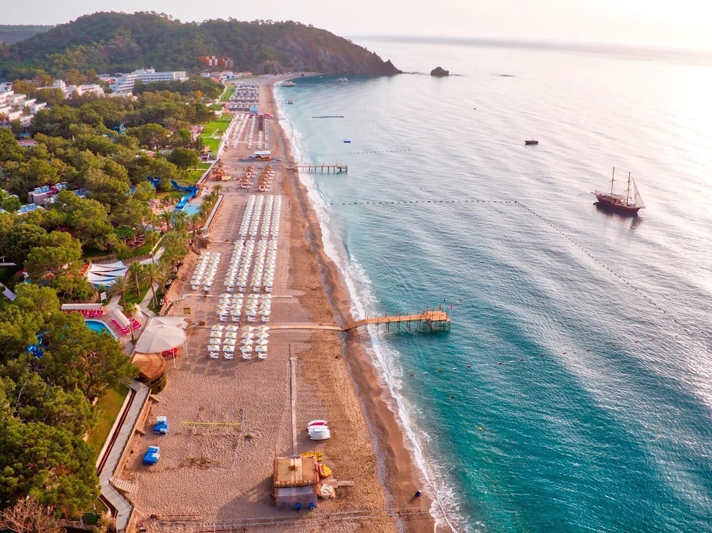 Pirates Beach Club - All Inclusive — Beach in Kemer