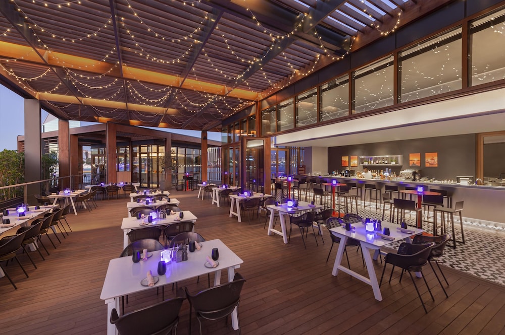 Canopy by Hilton Dubai Al Seef — Restaurant & bars in Dubai