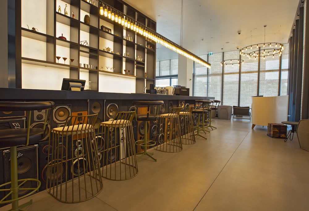Canopy by Hilton Dubai Al Seef — Restaurant & bars in Dubai