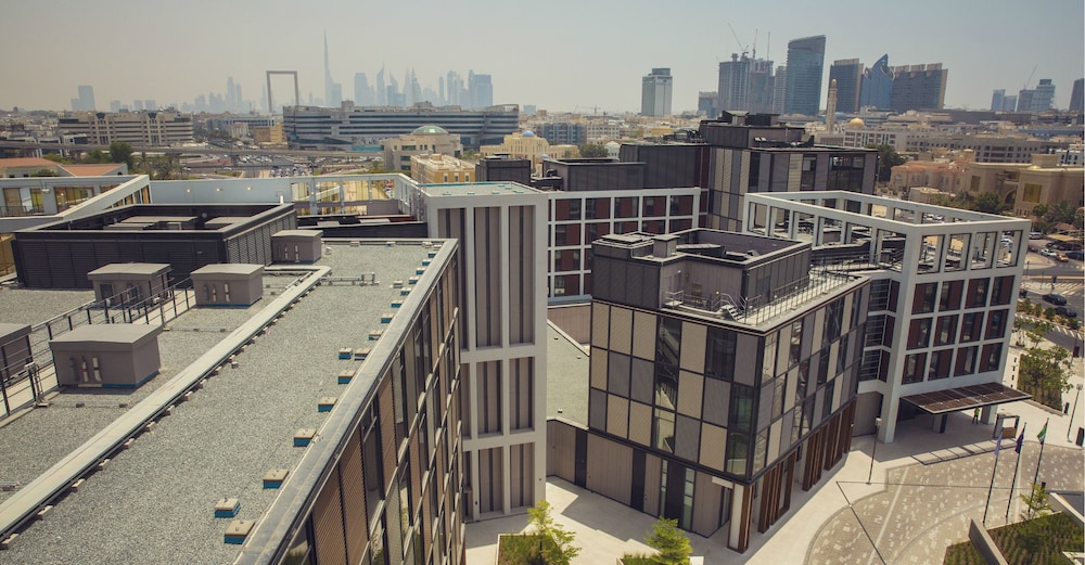 Canopy by Hilton Dubai Al Seef — Hotel building in Dubai