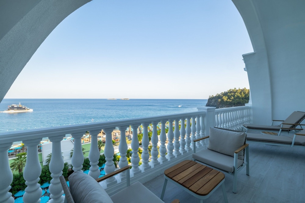 Nirvana Dolce Vita – Ultra All Inclusive — Rooms in Kemer
