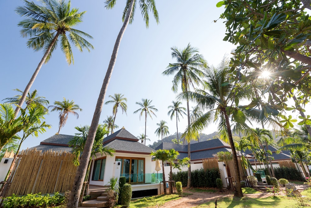 Krabi Resort — Hotel building in Ao Nang, Krabi