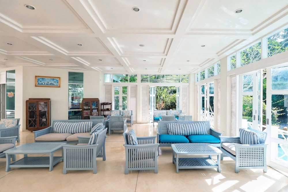 Krabi Tipa Resort — Hotel building in Ao Nang, Krabi