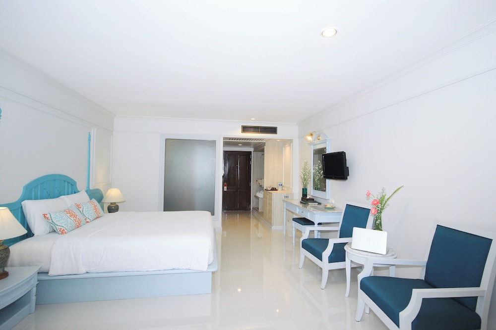 Krabi Tipa Resort — Hotel rooms in Ao Nang, Krabi