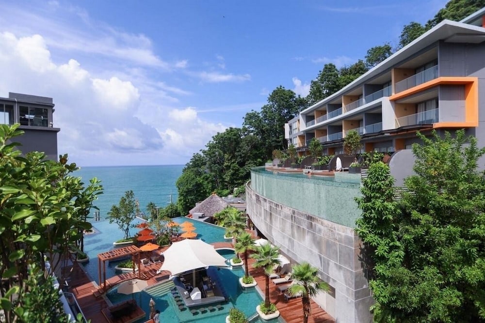 Kalima Resort & Spa, Phuket — Swimming pool in Patong Beach, Phuket Province