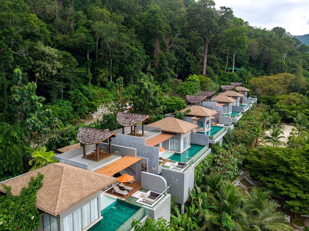 Kalima Resort & Spa, Phuket — Hotel building in Patong Beach, Phuket Province