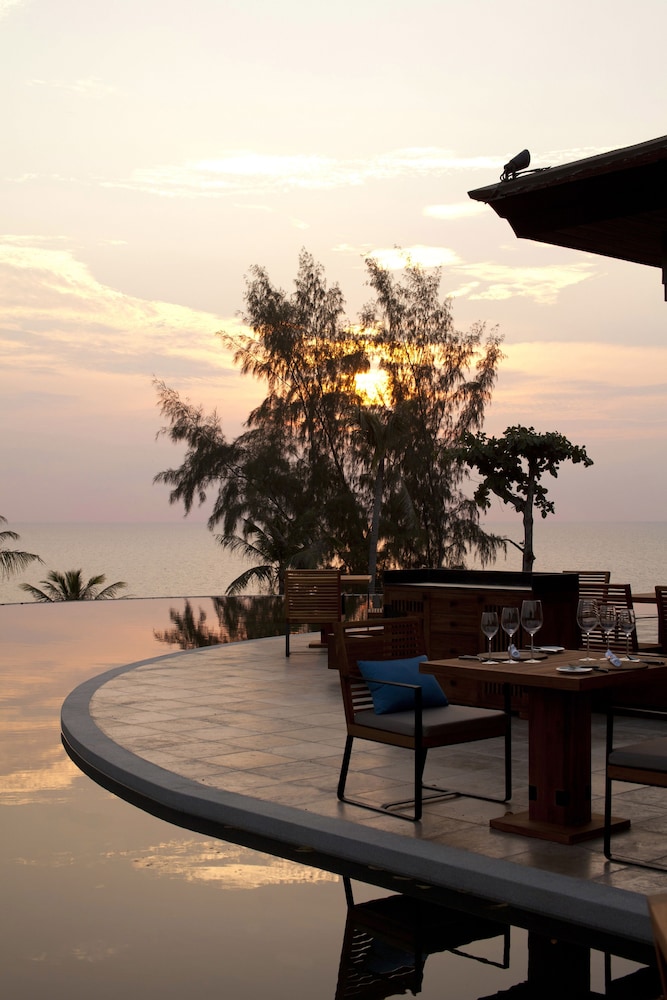 Pullman Phuket Arcadia Naithon Beach — Restaurant & bars in Sa Khu, Phuket Province