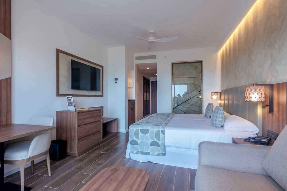Hotel Riu Palace Zanzibar - All Inclusive — Hotel rooms in Nungwi, Zanzibar North