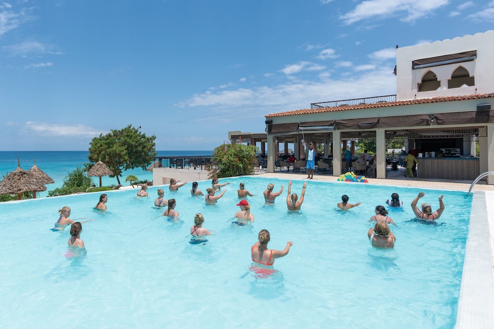 Hotel Riu Palace Zanzibar - All Inclusive — Swimming pool in Nungwi, Zanzibar North