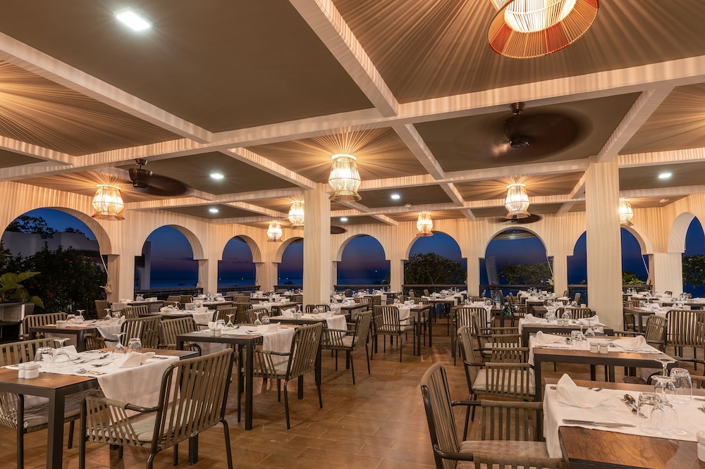 Hotel Riu Palace Zanzibar - All Inclusive — Restaurant & bars in Nungwi, Zanzibar North