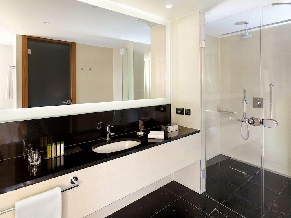 DoubleTree by Hilton Zagreb — Hotel rooms in Zagreb, Zagreb (city)