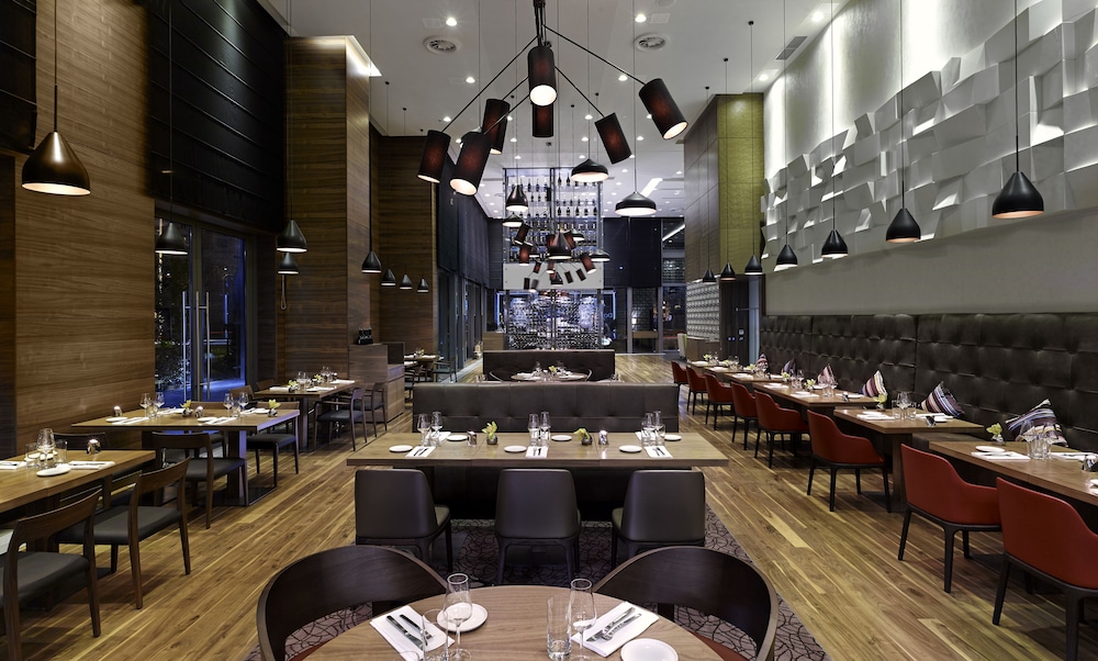 DoubleTree by Hilton Zagreb — Restaurant & bars in Zagreb, Zagreb (city)