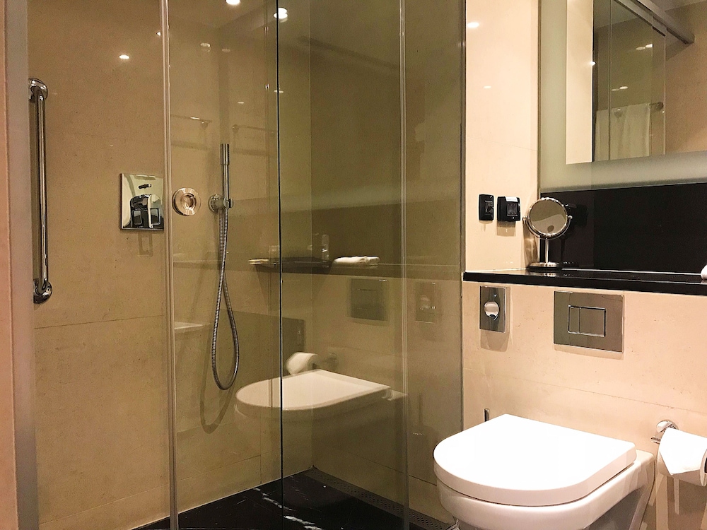 DoubleTree by Hilton Zagreb — Hotel rooms in Zagreb, Zagreb (city)