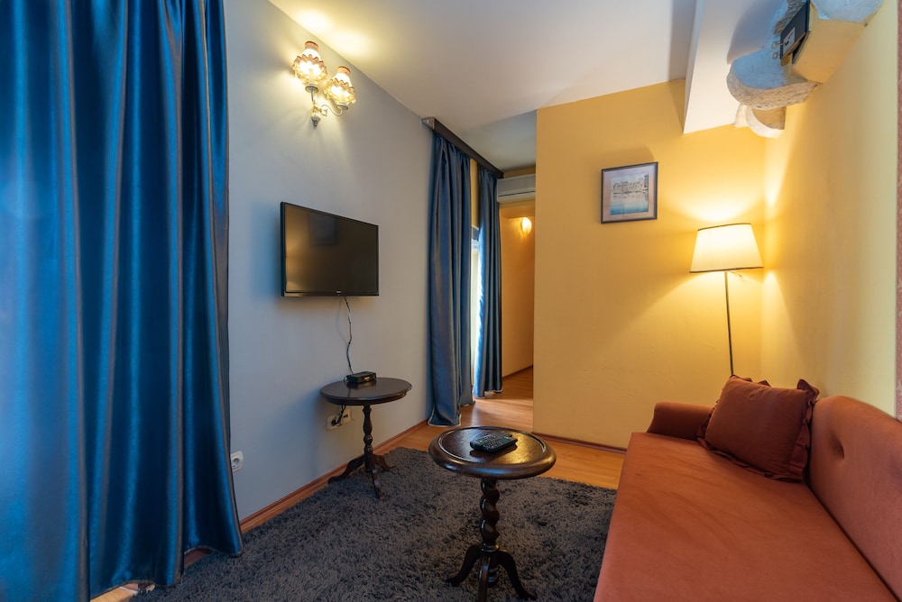 Hotel Pasike — Hotel rooms in Trogir, Split-Dalmatia