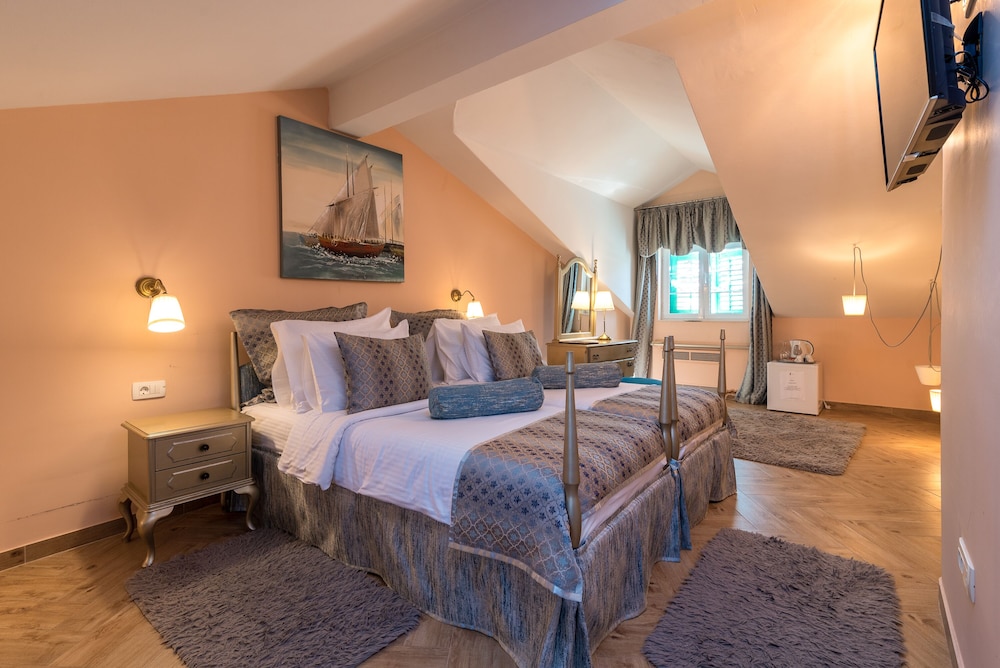 Hotel Pasike — Hotel rooms in Trogir, Split-Dalmatia