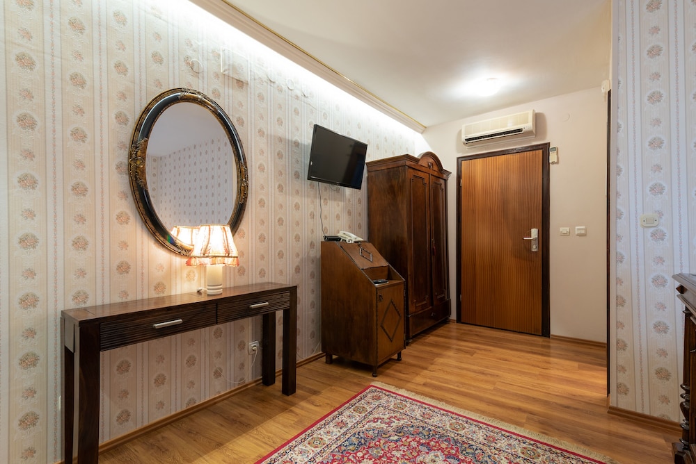 Hotel Pasike — Hotel rooms in Trogir, Split-Dalmatia
